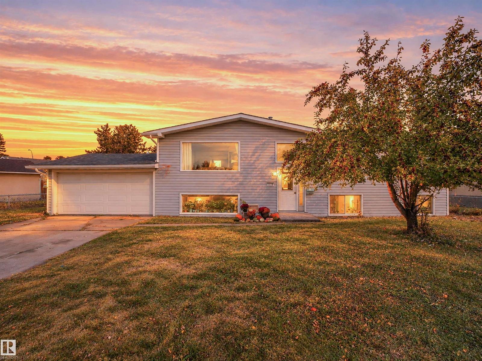 5535 55a St Property Photo 1