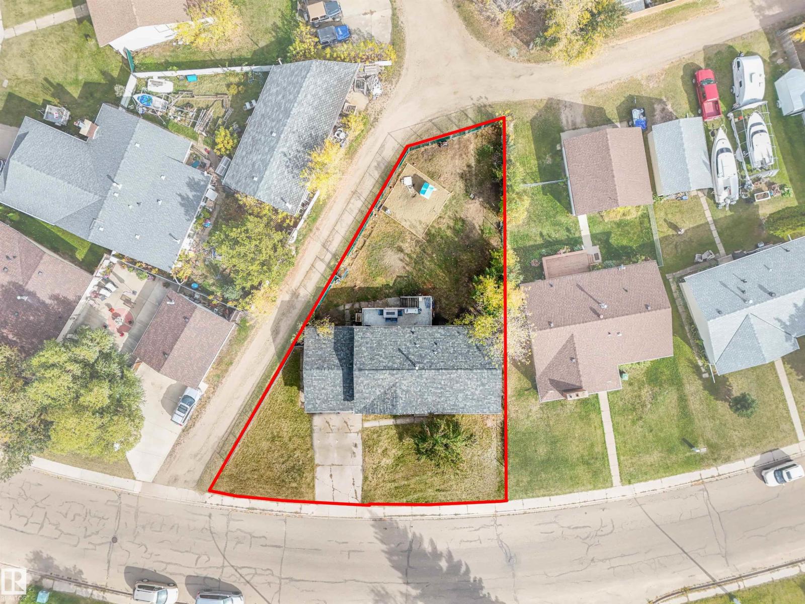 5535 55a St Property Photo 5