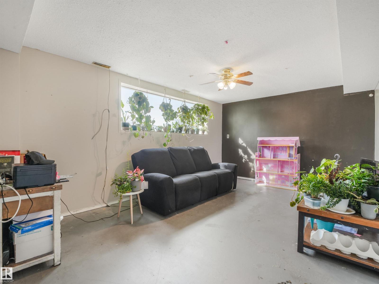 5535 55a St Property Photo 22