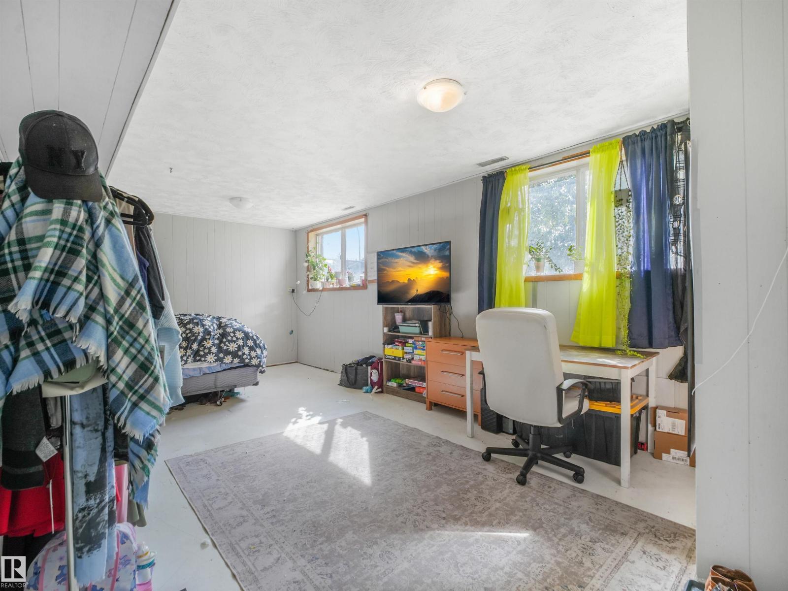 5535 55a St Property Photo 25