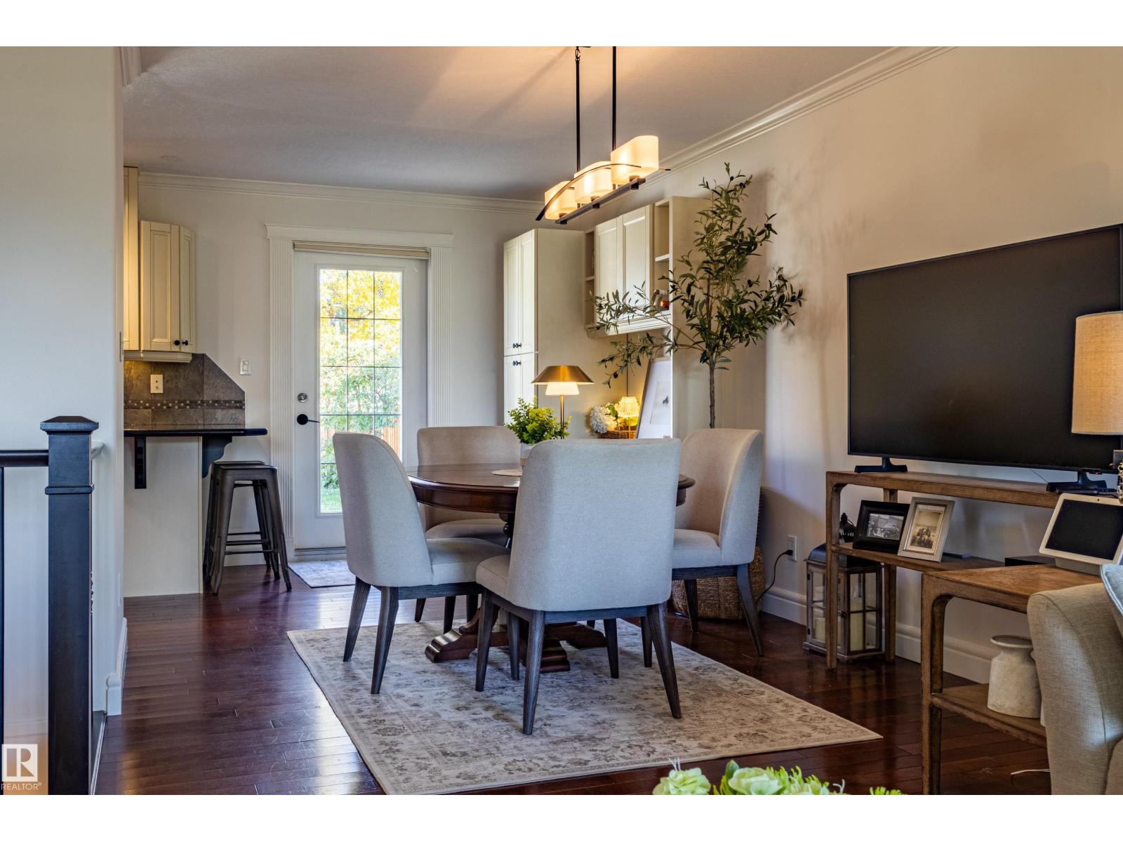 4107 122 St Nw Property Photo 8