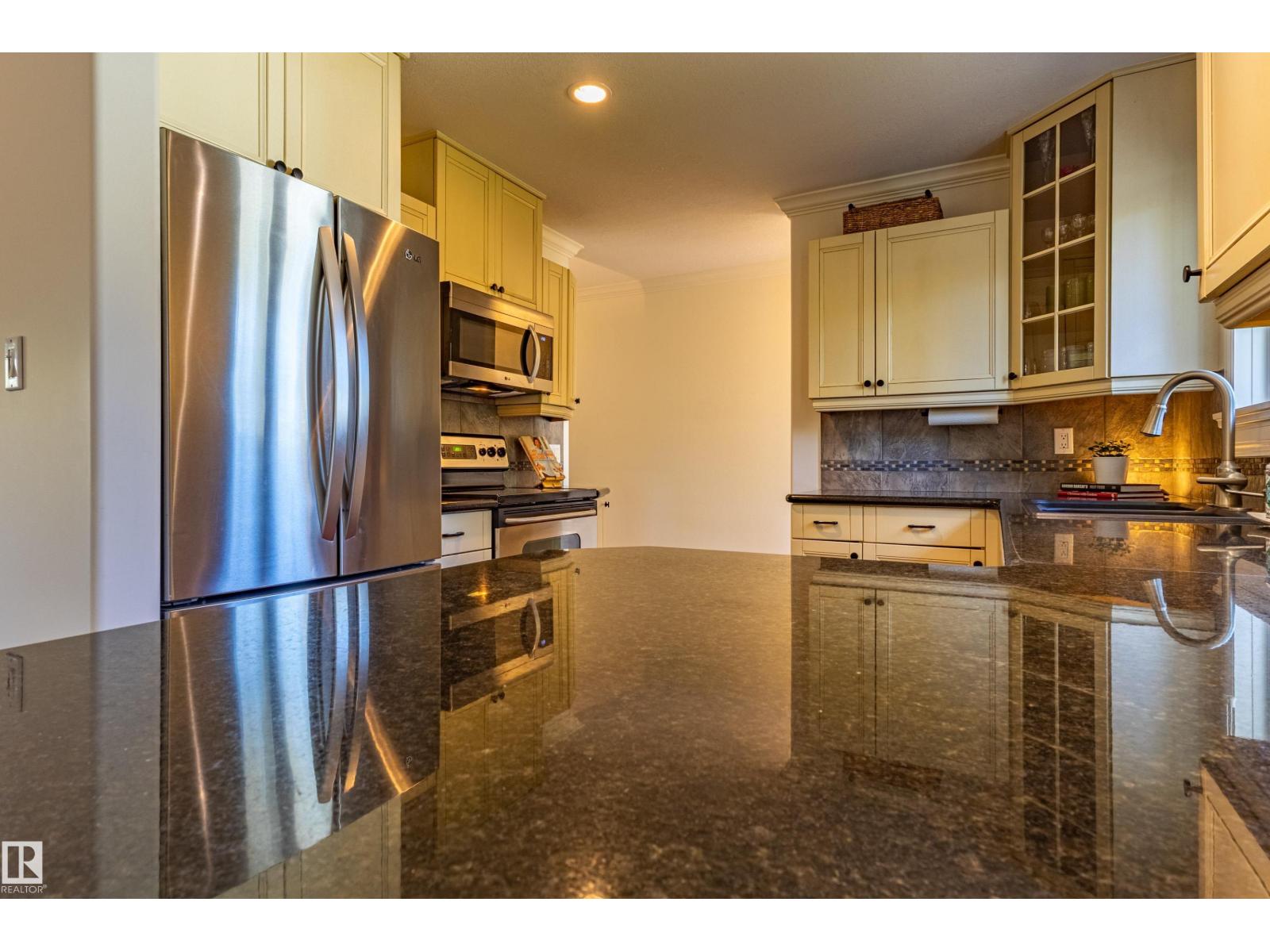 4107 122 St Nw Property Photo 11