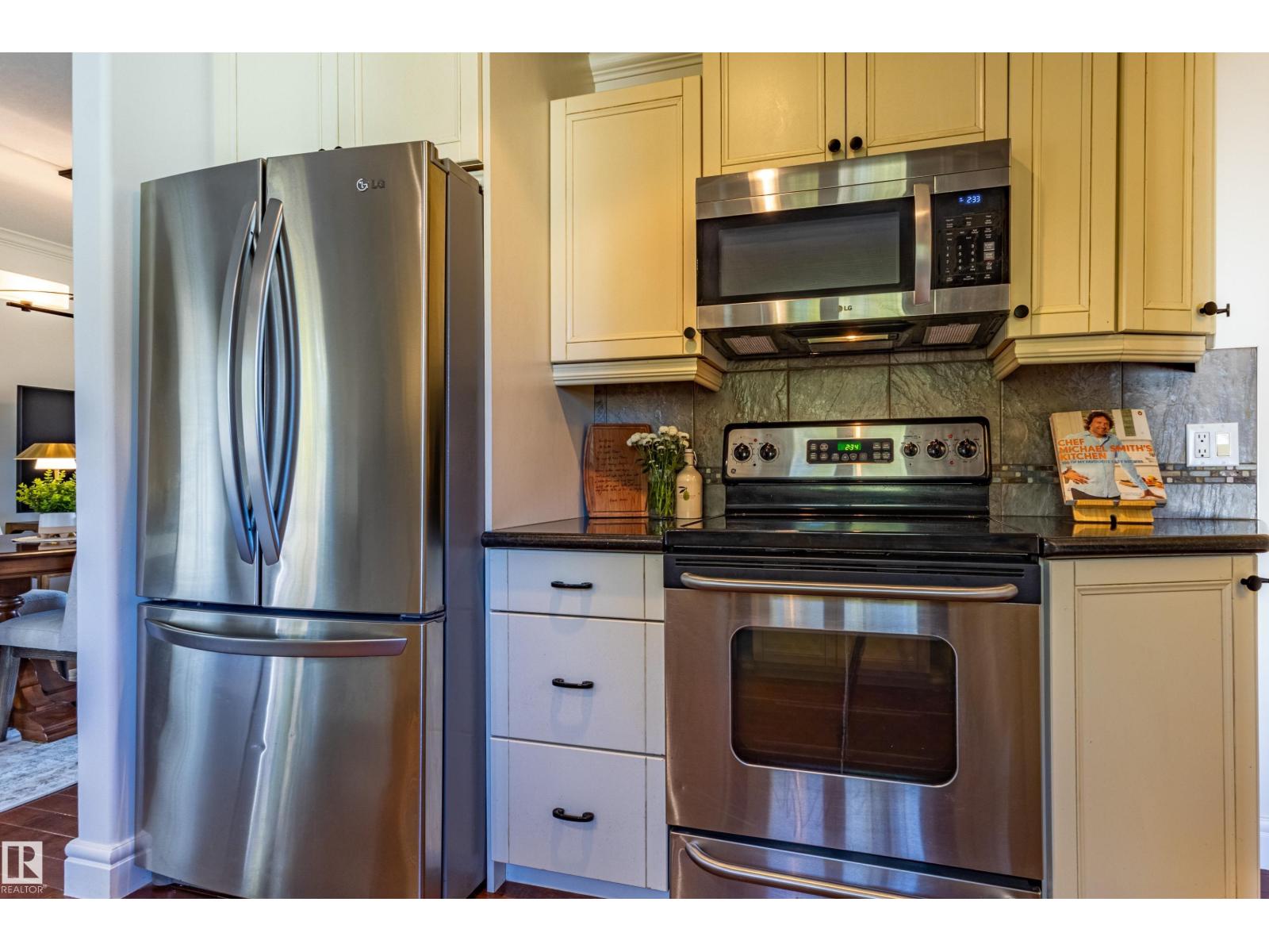 4107 122 St Nw Property Photo 13