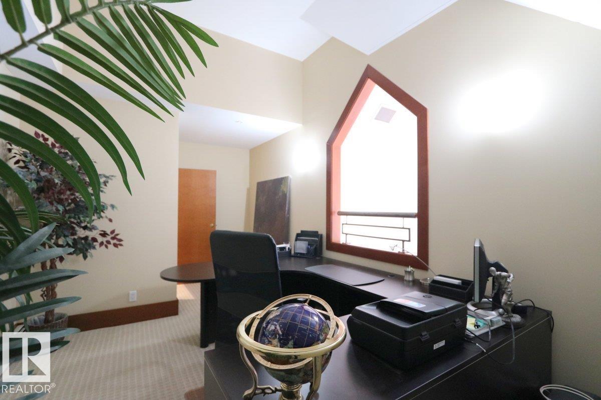 #1402 9707 105 St Nw Property Photo 46