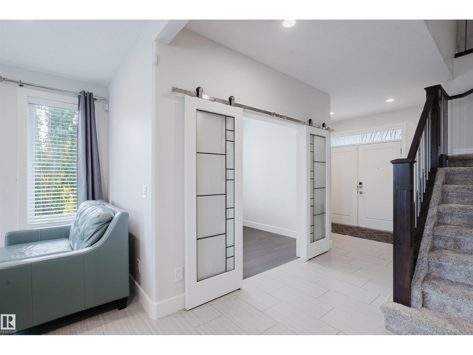 1 Eastview St Property Photo 6