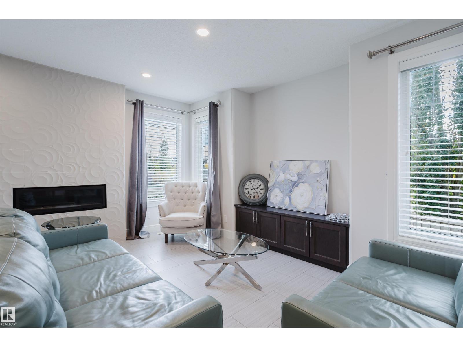 1 Eastview St Property Photo 9