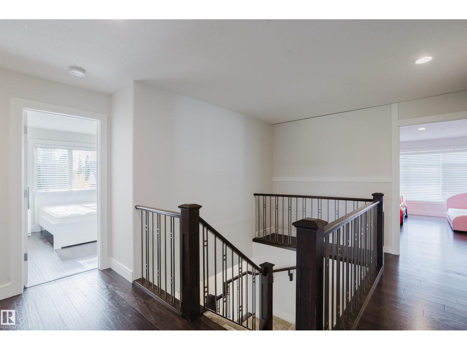 1 Eastview St Property Photo 32