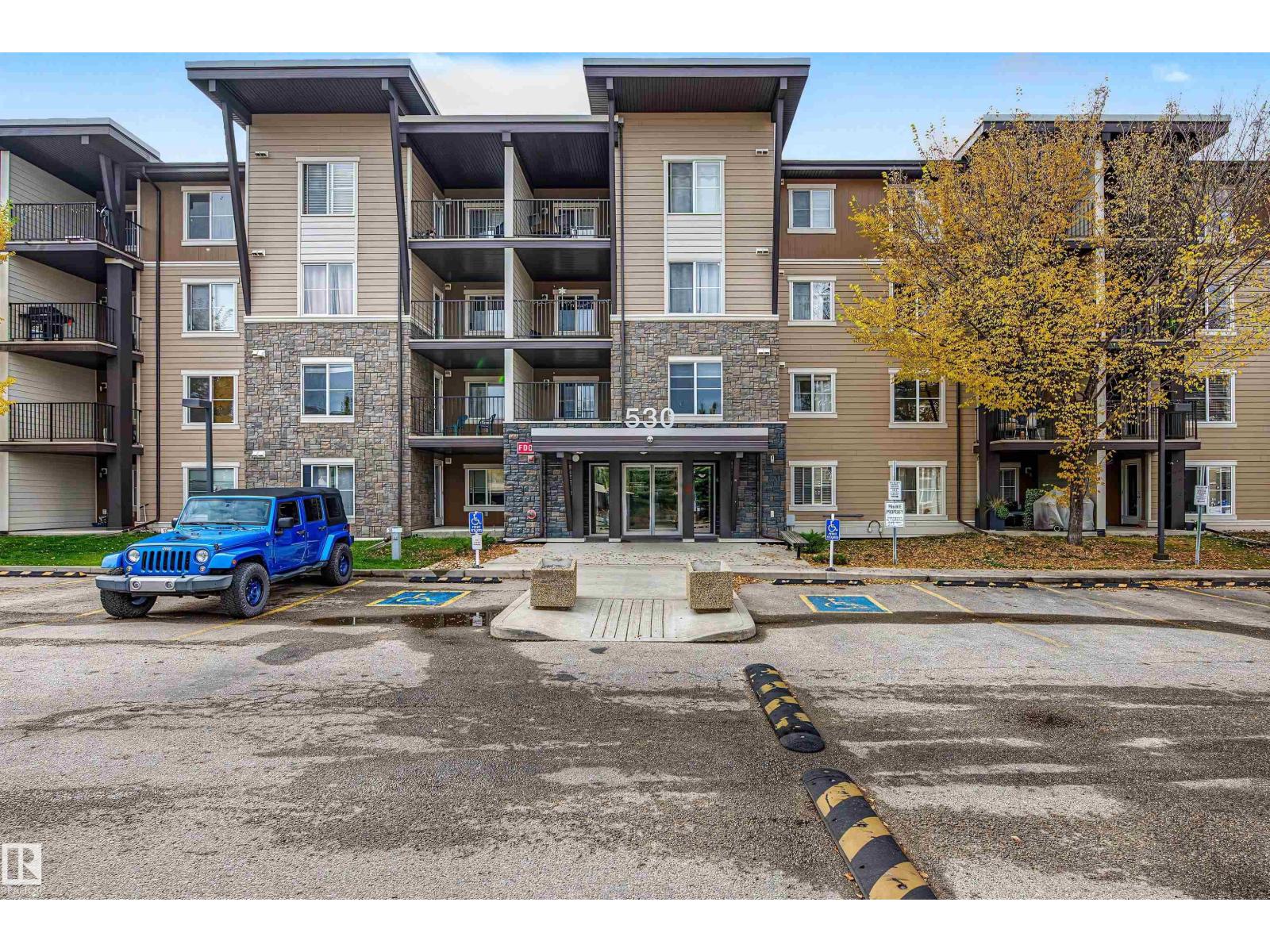 #204 530 WATT BV SW Property Photo 1