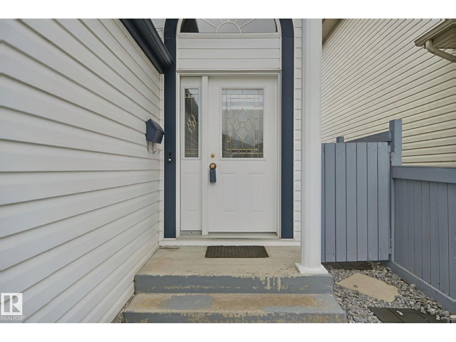 3316 26 St Nw Property Photo 5