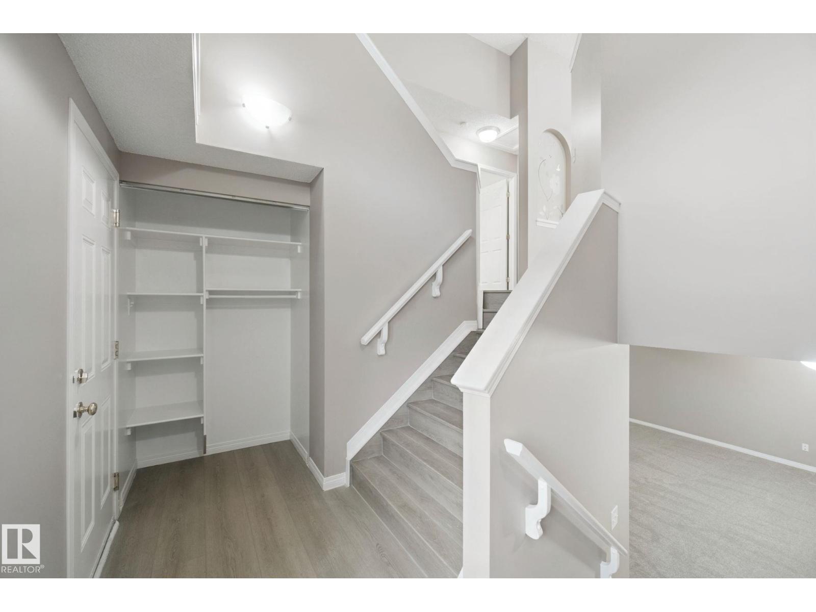 3316 26 St Nw Property Photo 6