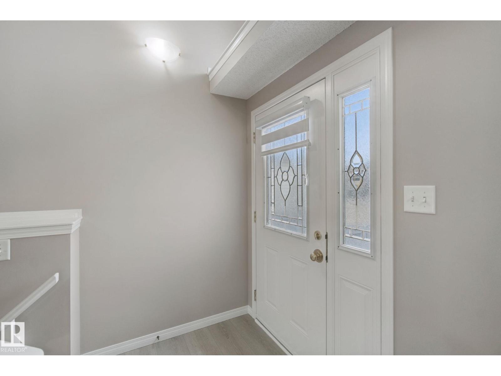 3316 26 St Nw Property Photo 7
