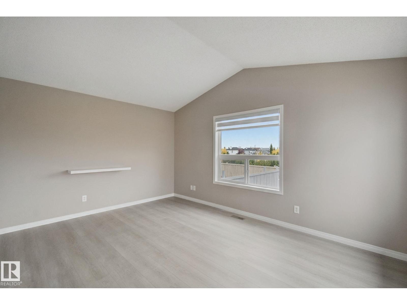 3316 26 St Nw Property Photo 16