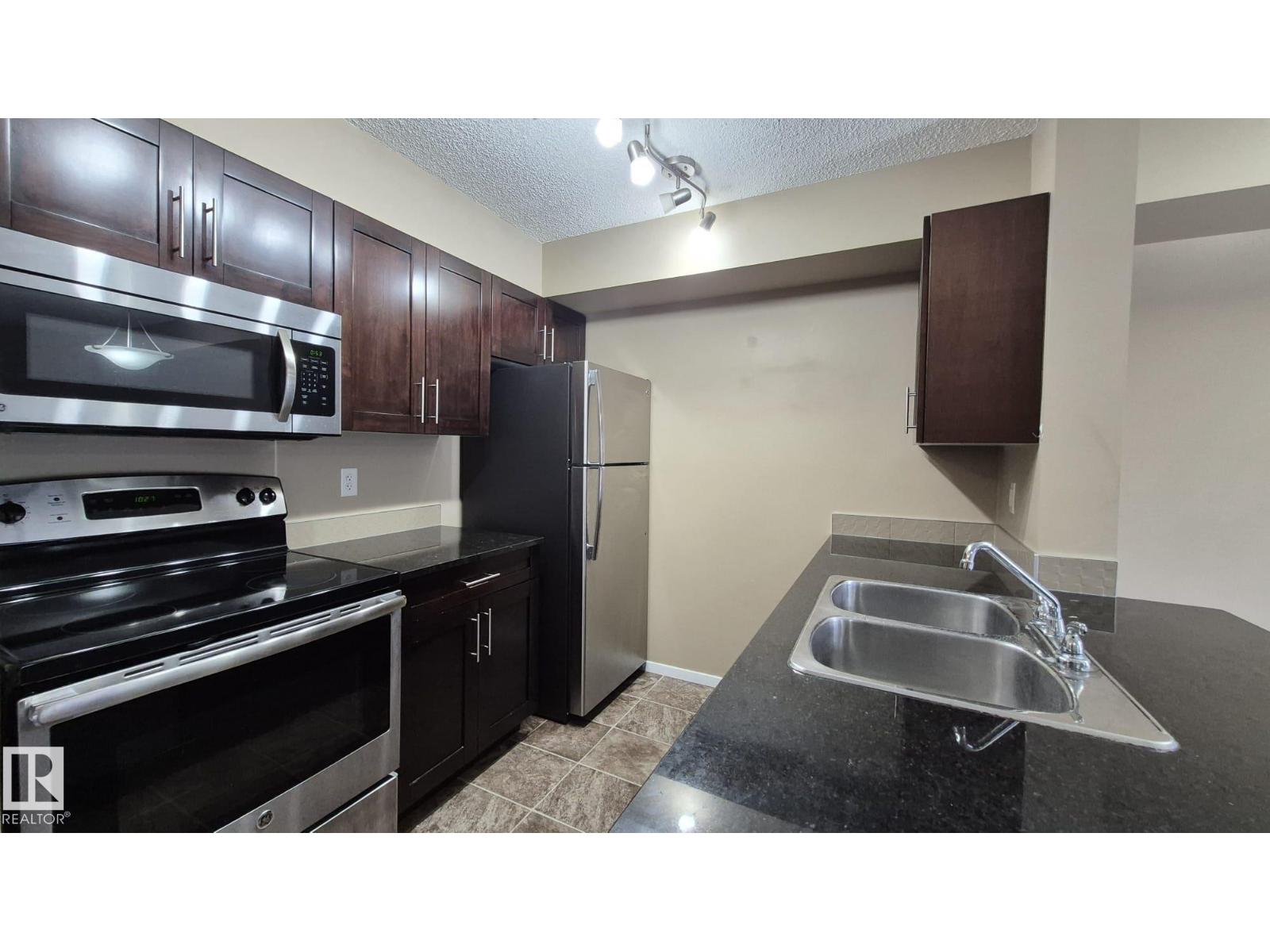 #119 111 Watt Cm Sw Property Photo 7