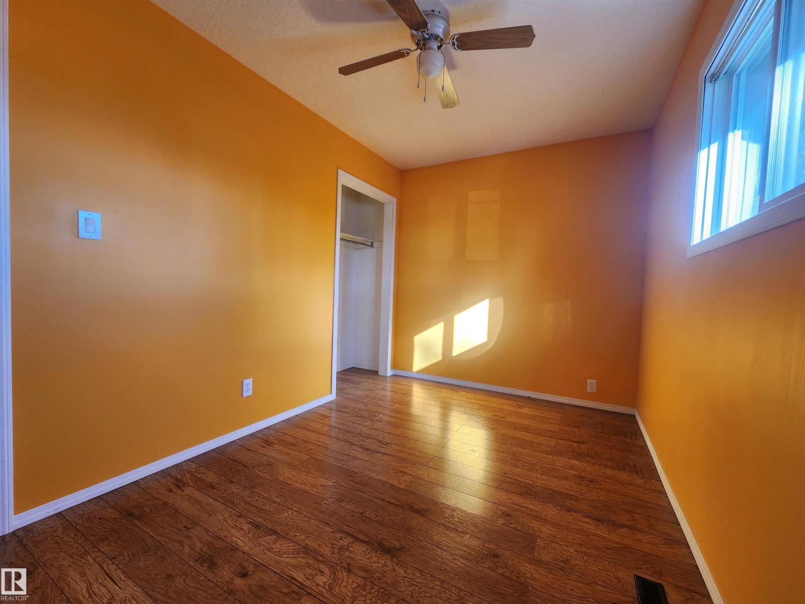 4606 53 Av Property Photo 13