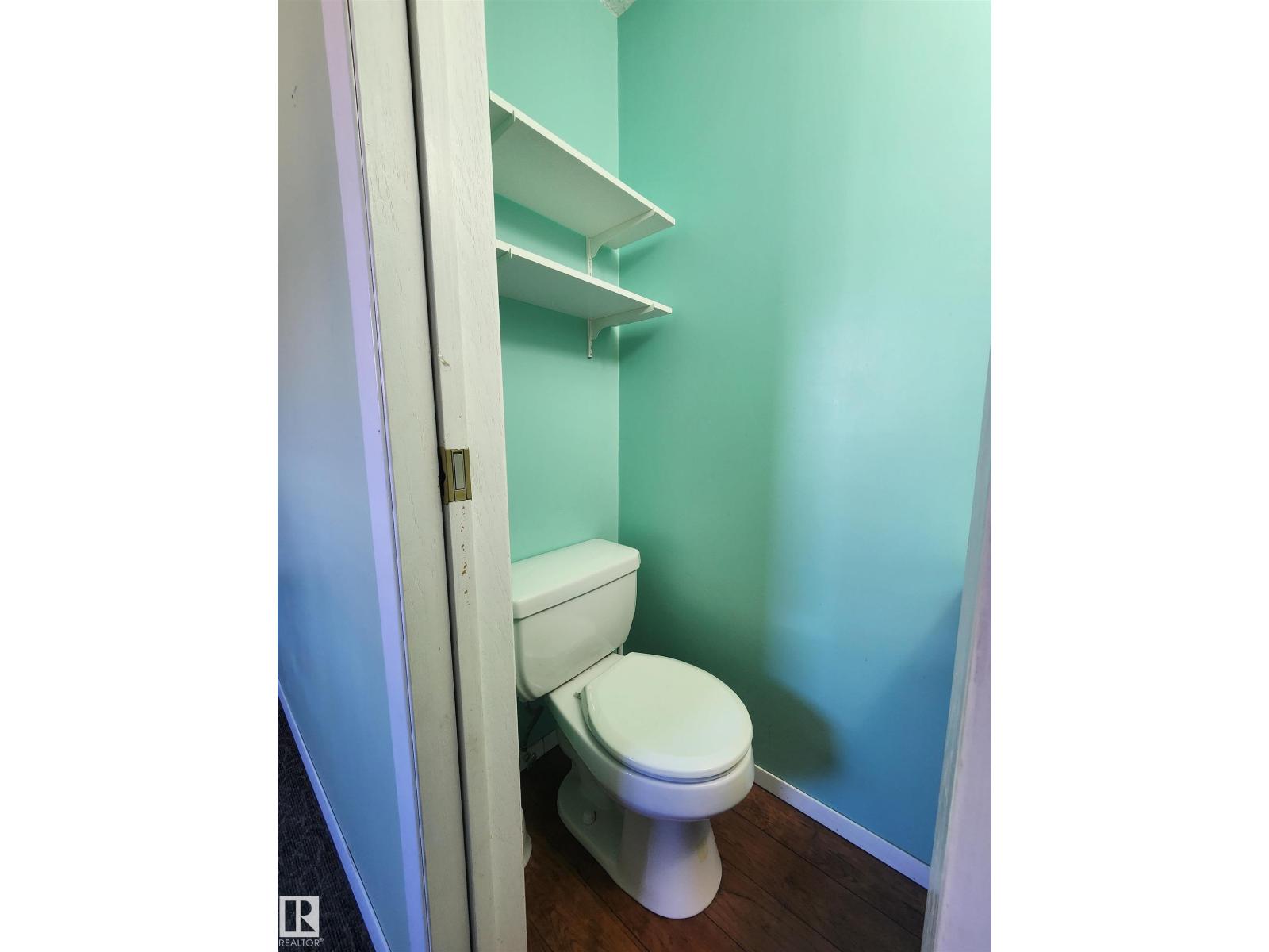 4606 53 Av Property Photo 18