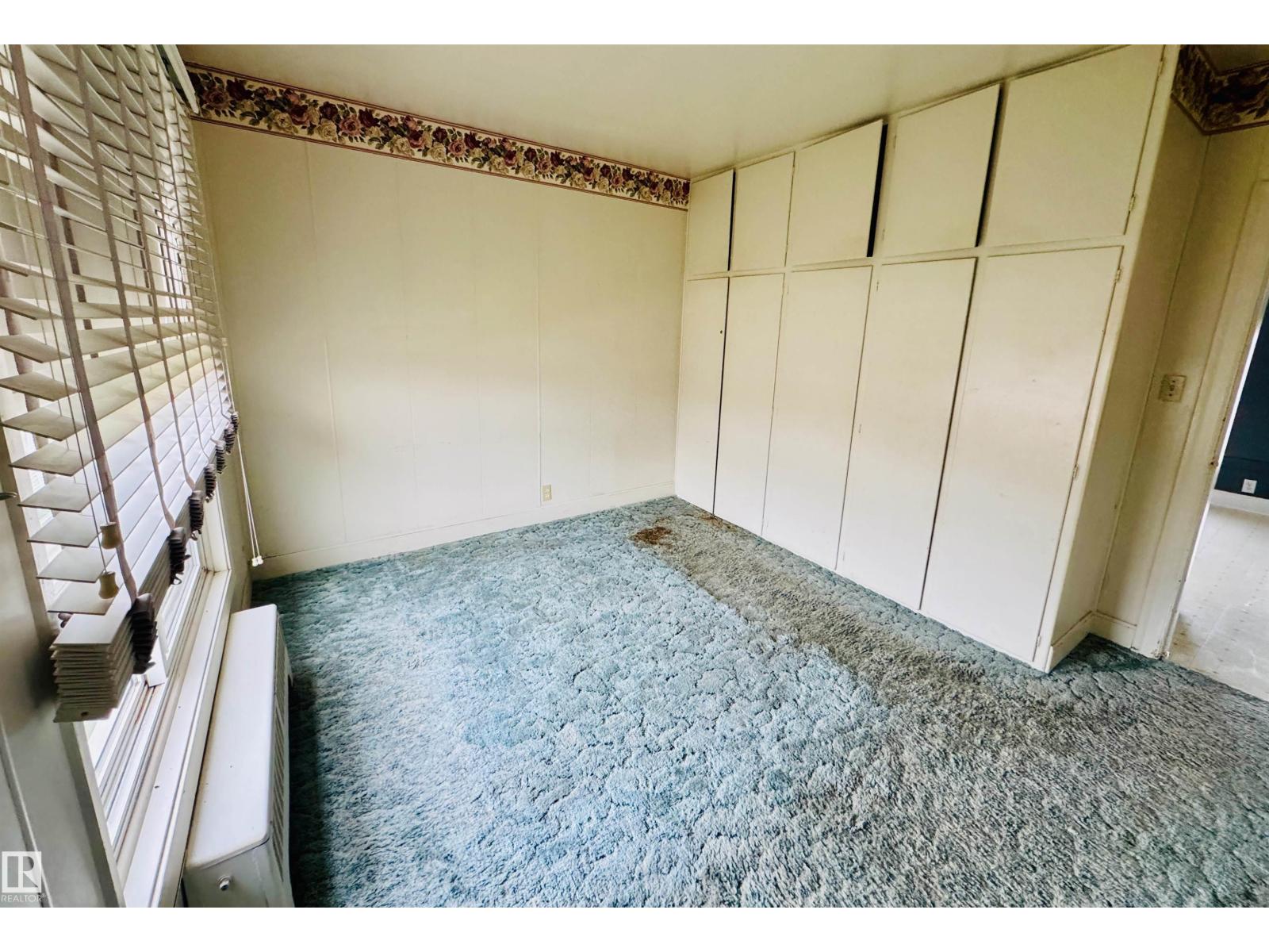 4829 51 Av Property Photo 11