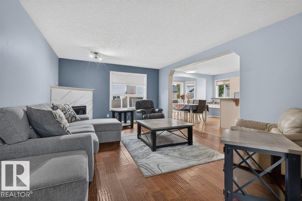 31 Douglas Cr Property Photo 5