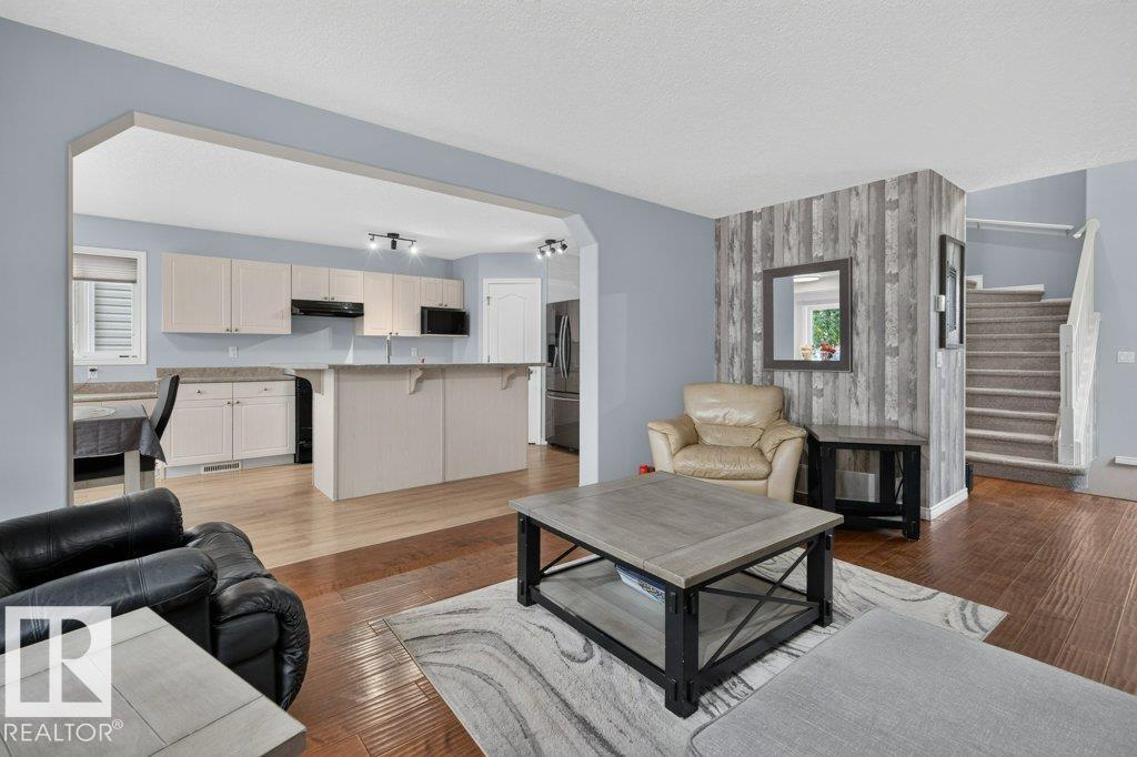 31 Douglas Cr Property Photo 8