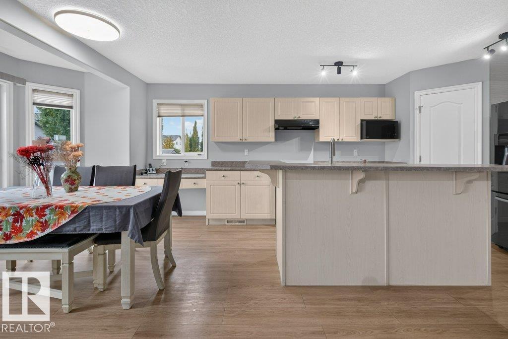 31 Douglas Cr Property Photo 9