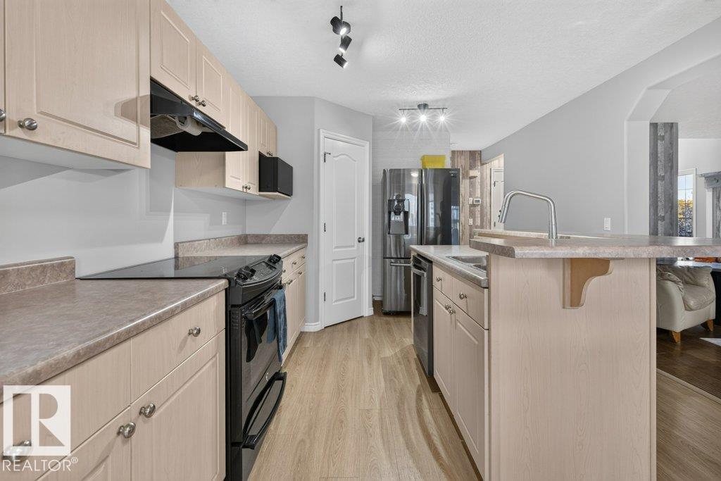 31 Douglas Cr Property Photo 11