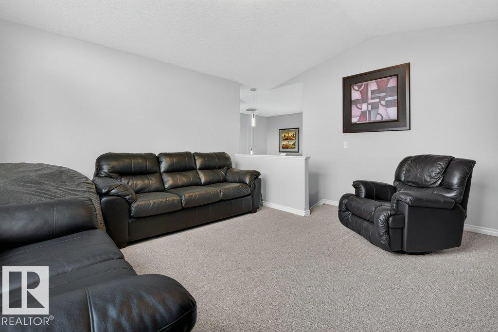 31 Douglas Cr Property Photo 19
