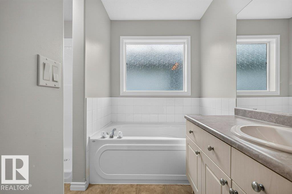 31 Douglas Cr Property Photo 32