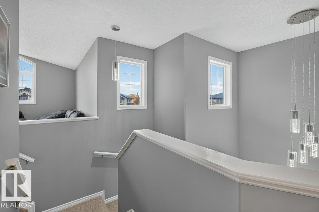 31 Douglas Cr Property Photo 33