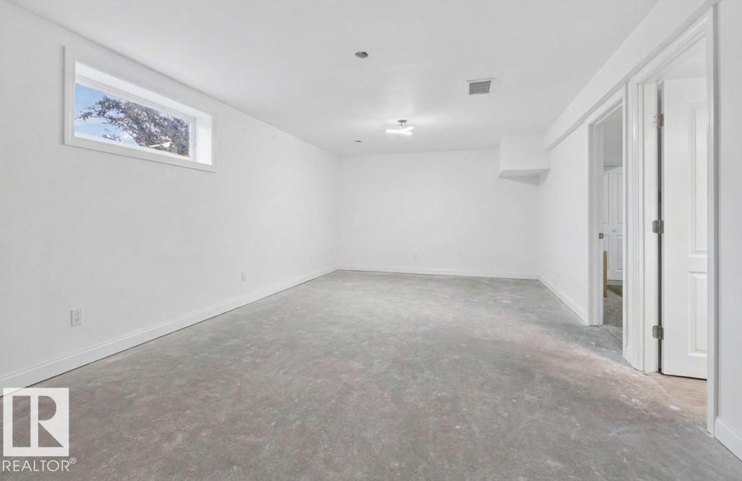 31 Douglas Cr Property Photo 35