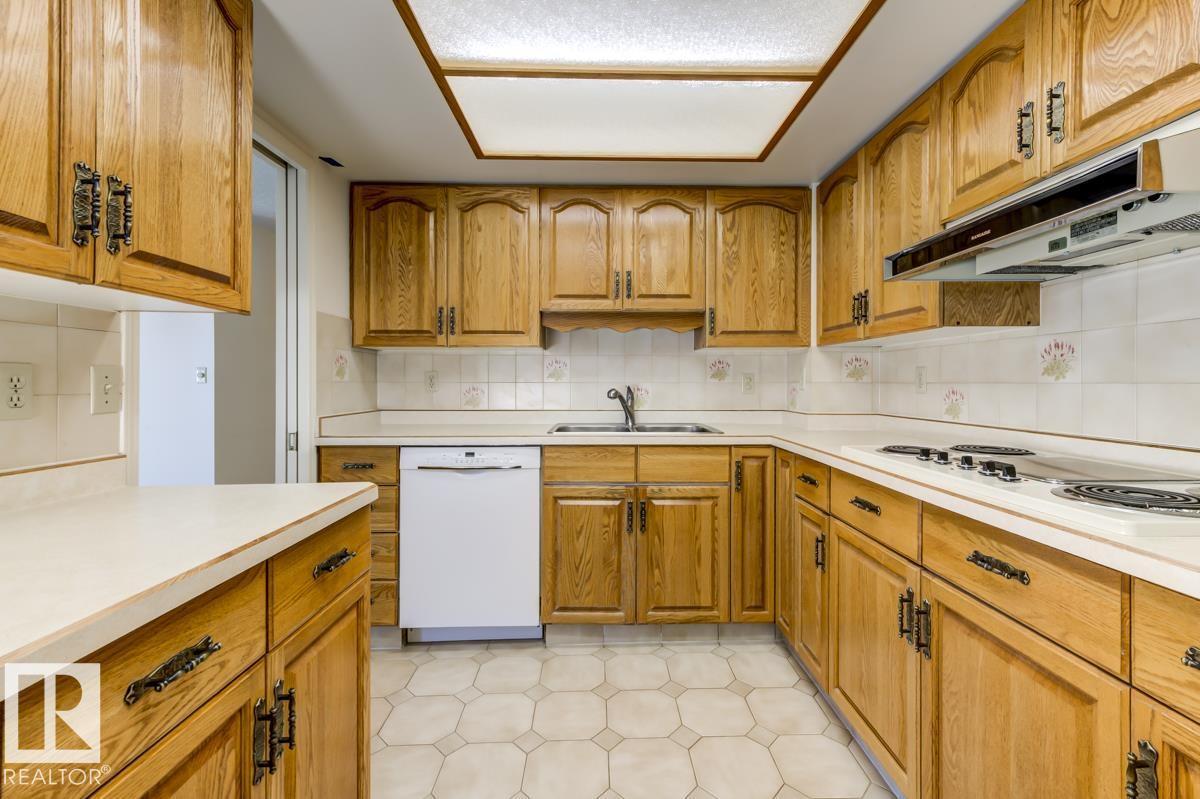 #1403 11503 100 Av Nw Property Photo 17