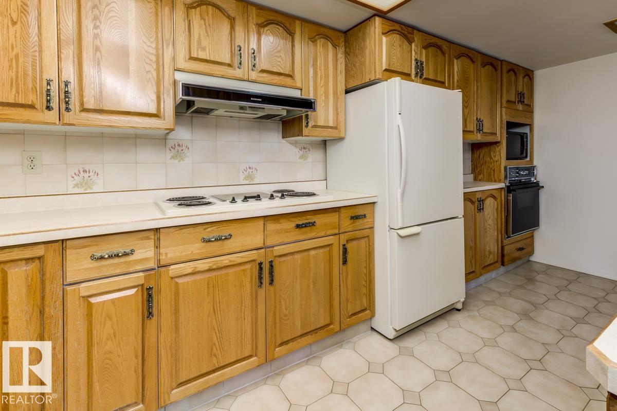 #1403 11503 100 Av Nw Property Photo 18