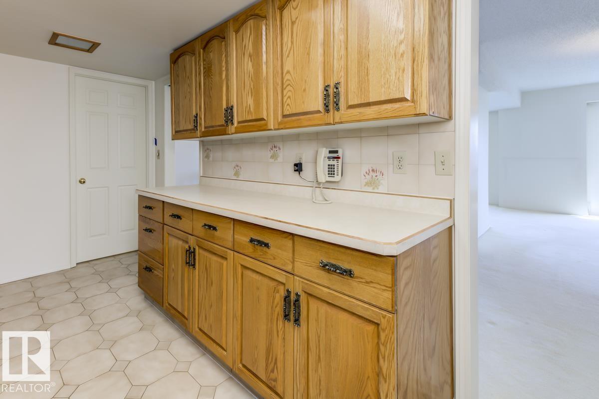 #1403 11503 100 Av Nw Property Photo 21