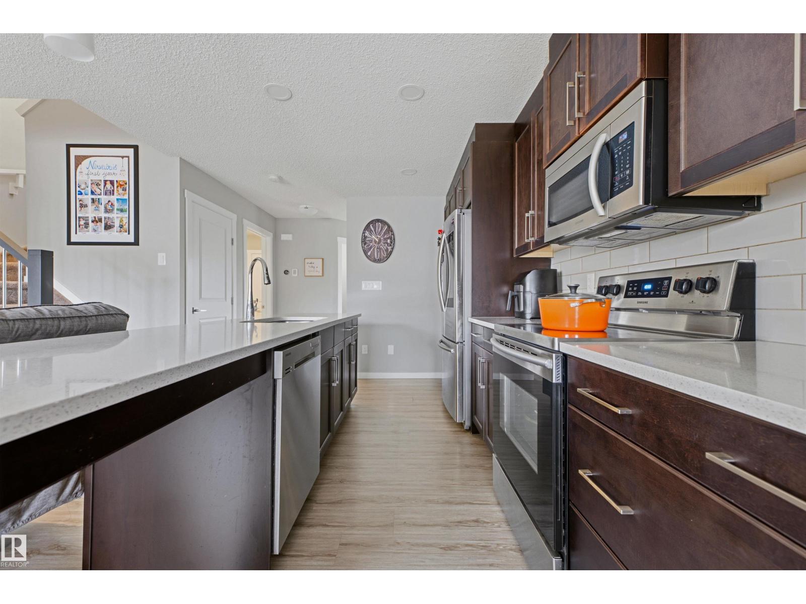 4452 5 St Nw Nw Property Photo 6
