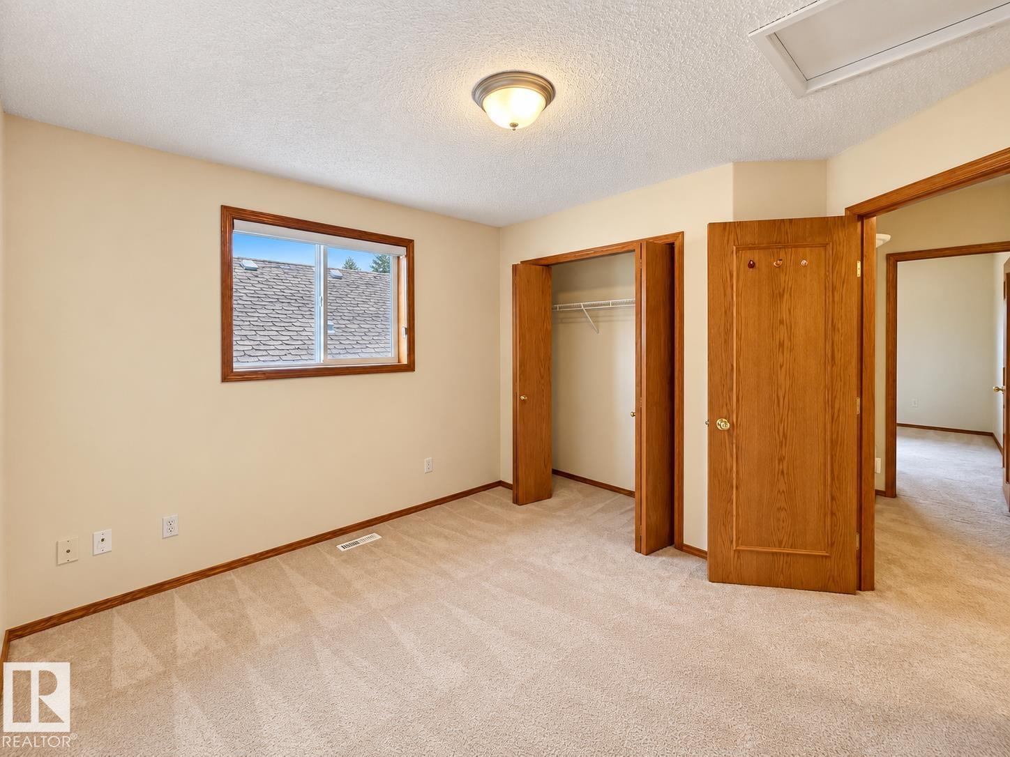 2331 37b Av Nw Property Photo 7