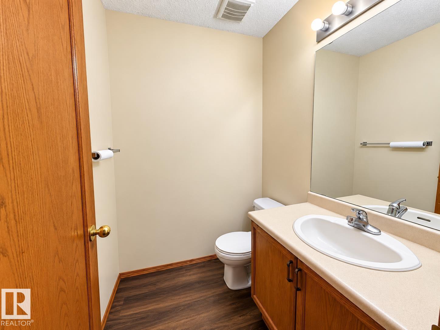 2331 37b Av Nw Property Photo 12