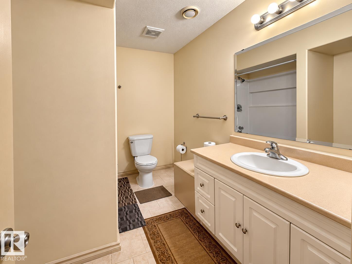 2331 37b Av Nw Property Photo 13