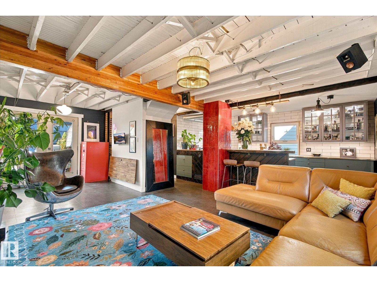 9611 73 Av Nw Property Photo 9