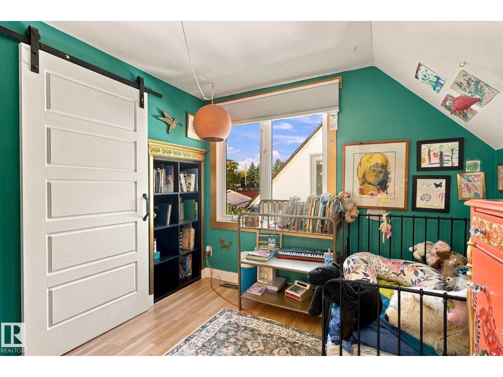 9611 73 Av Nw Property Photo 40