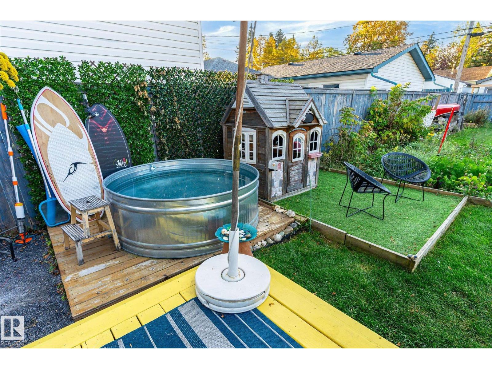 9611 73 Av Nw Property Photo 46