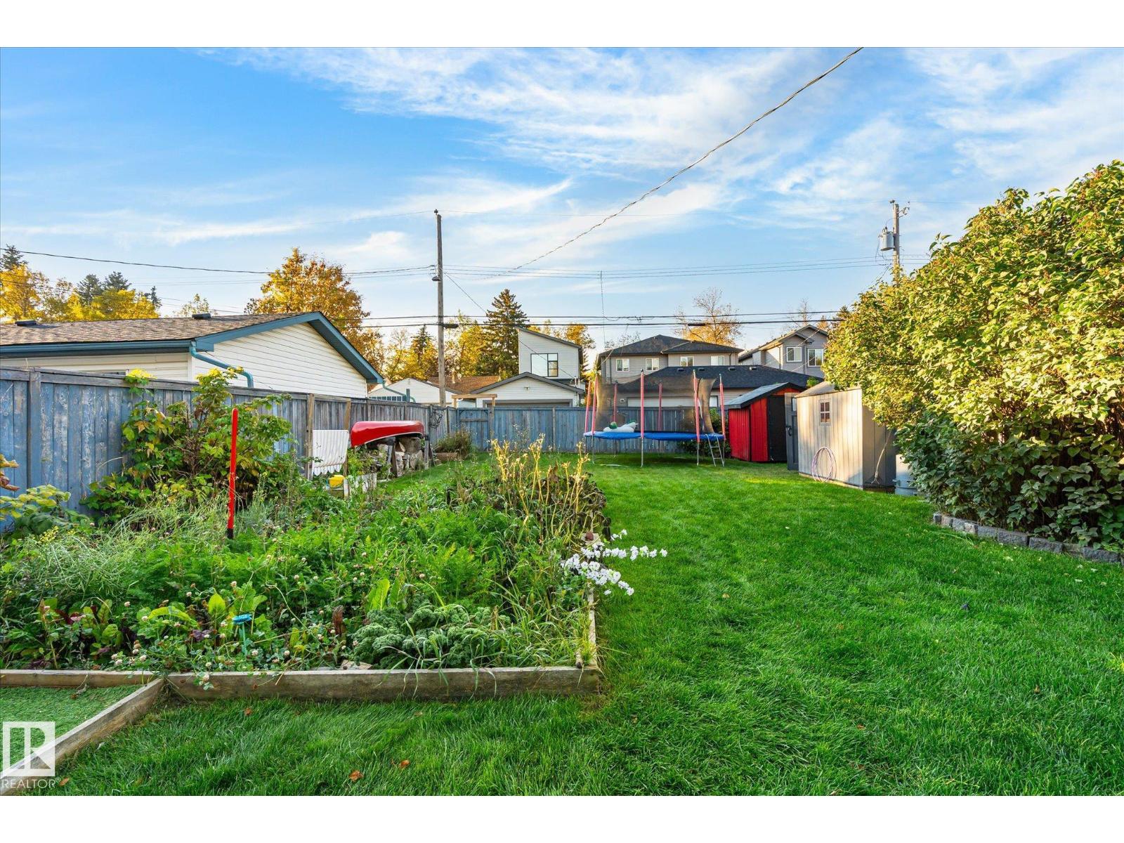 9611 73 Av Nw Property Photo 48
