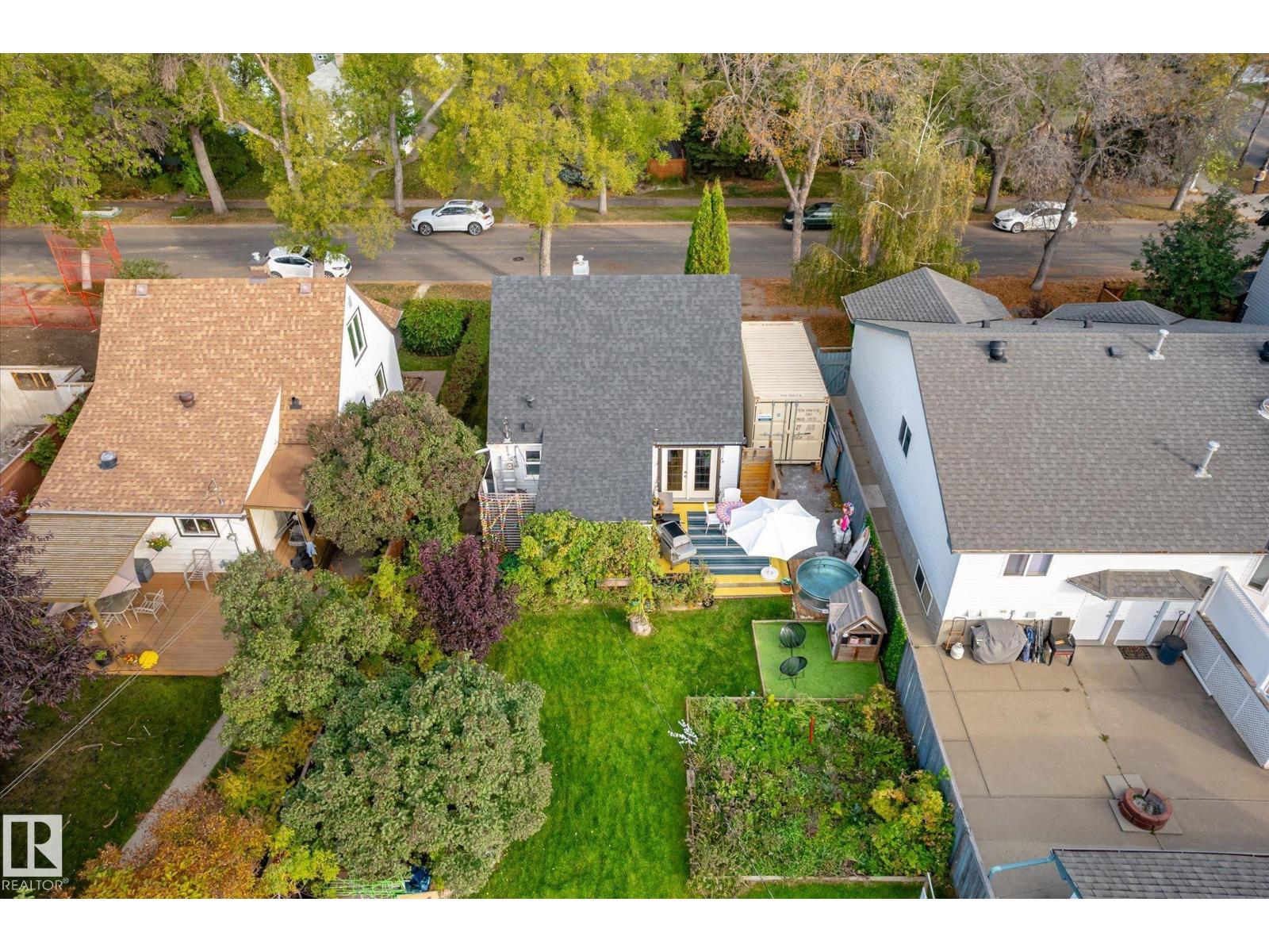 9611 73 Av Nw Property Photo 52