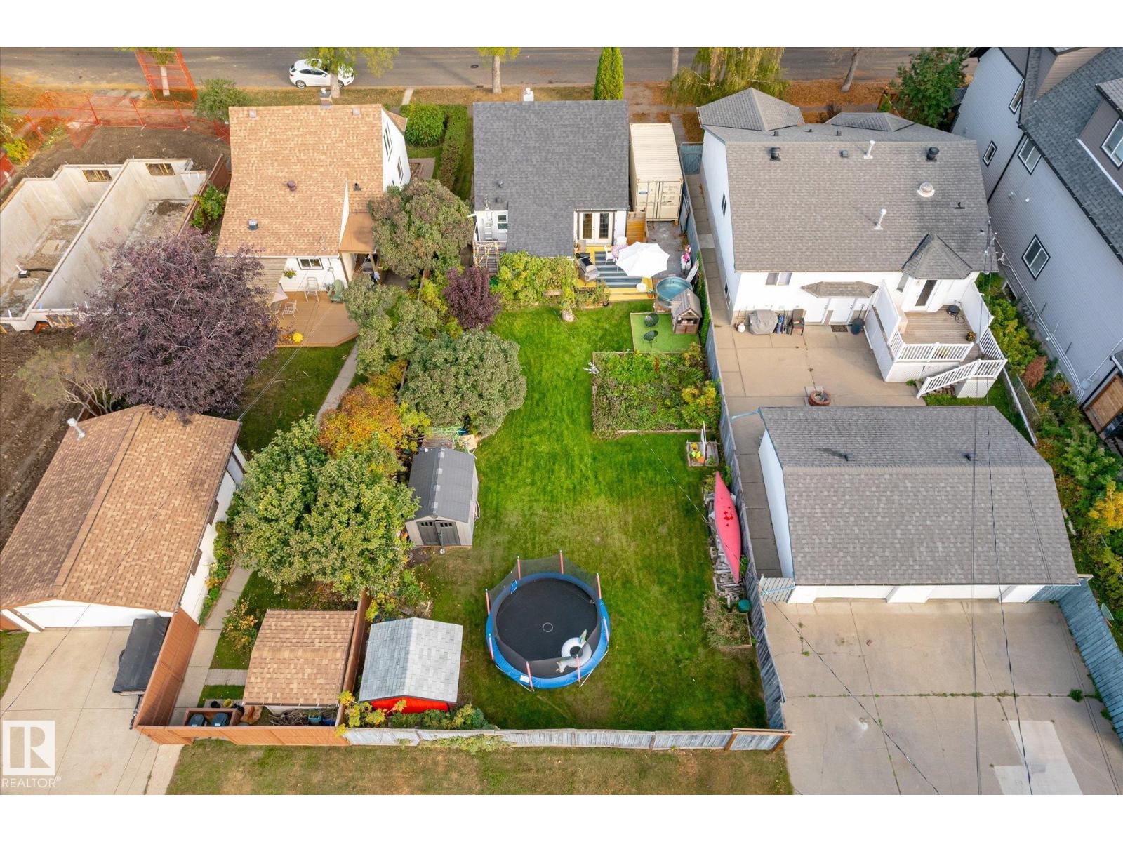 9611 73 Av Nw Property Photo 53