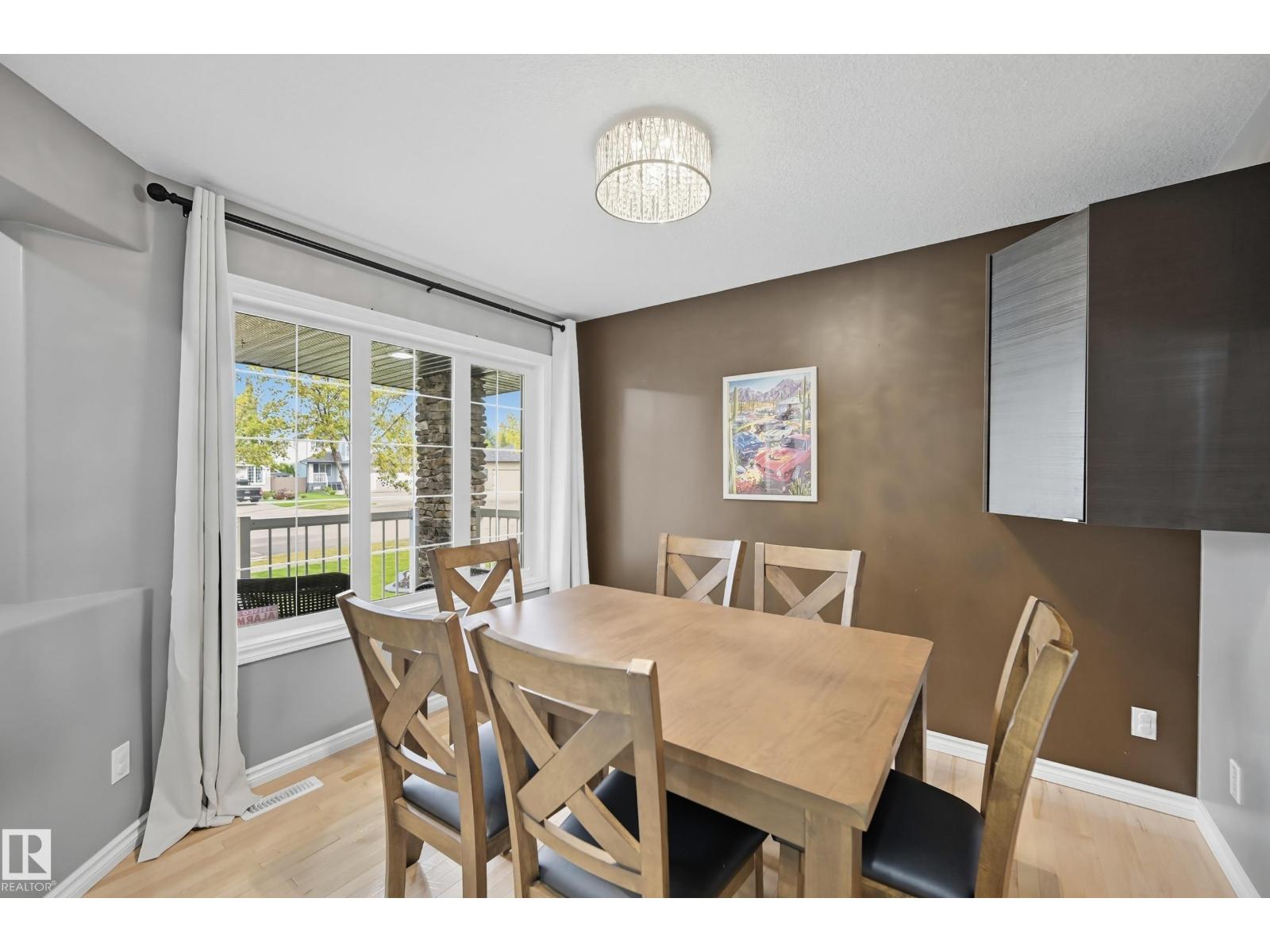 5 Valley Cl Property Photo 6