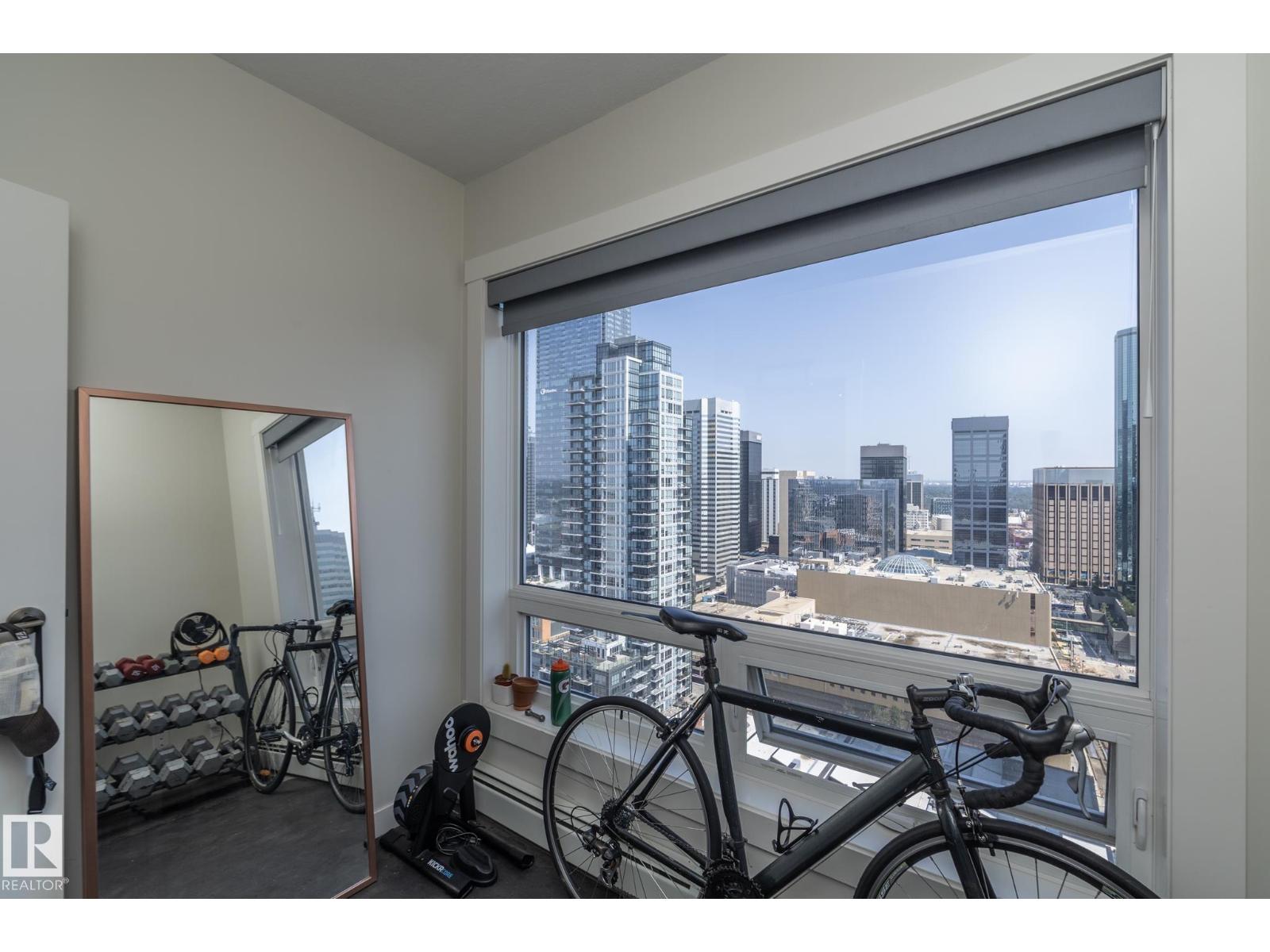 #2402 10410 102 Av Nw Property Photo 20