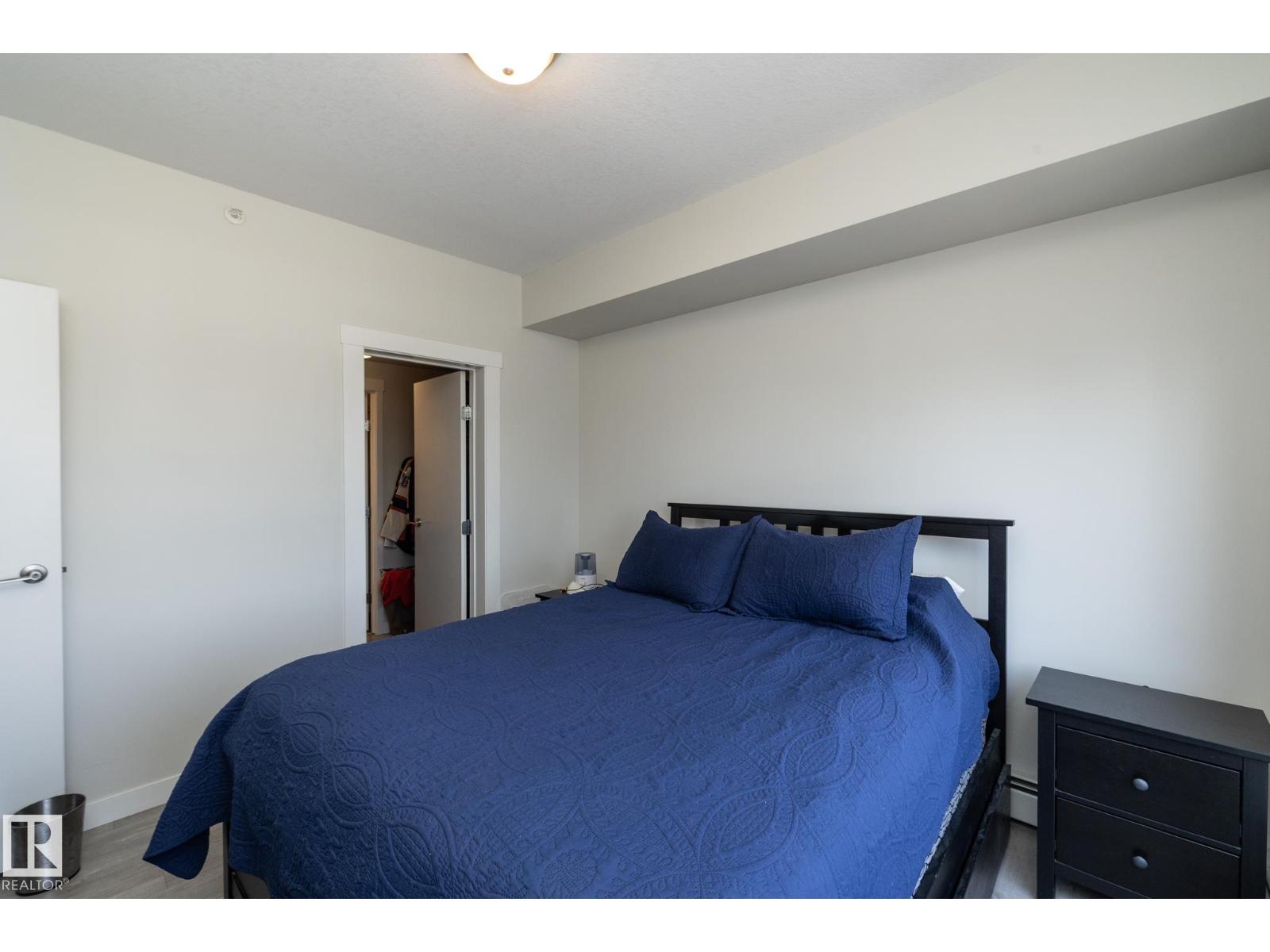 #2402 10410 102 Av Nw Property Photo 24