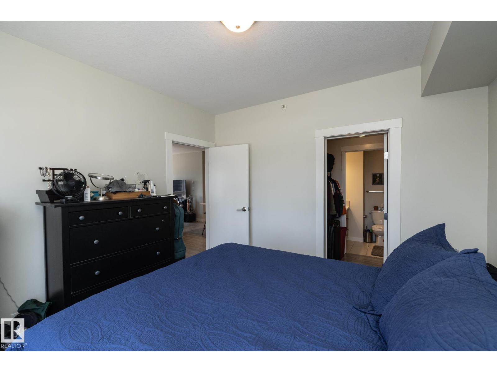 #2402 10410 102 Av Nw Property Photo 25