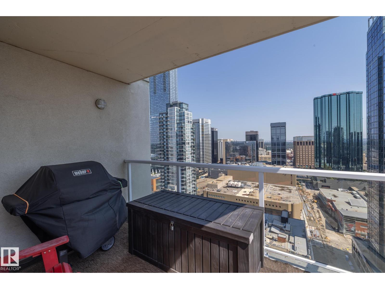 #2402 10410 102 Av Nw Property Photo 34