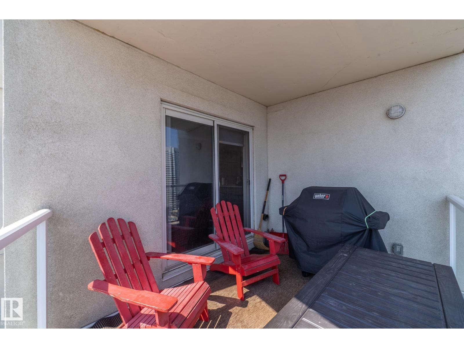 #2402 10410 102 Av Nw Property Photo 38