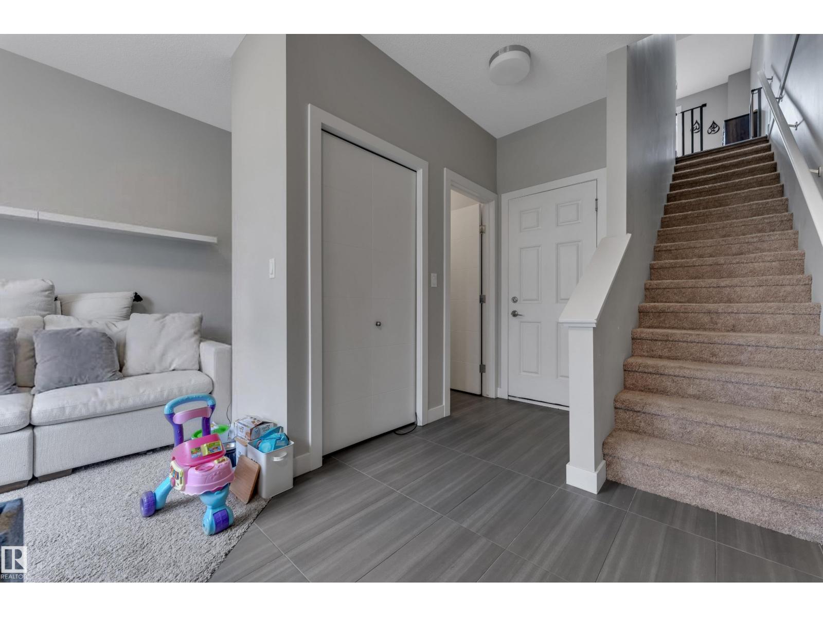 #126 2560 Pegasus Bv Nw Property Photo 5