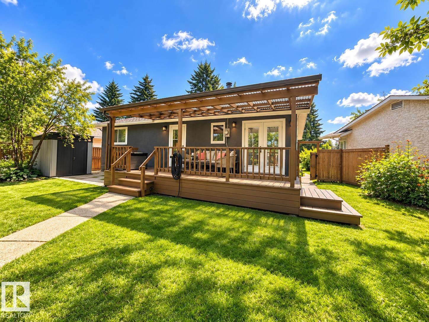 15256 86 Av Nw Property Photo 58