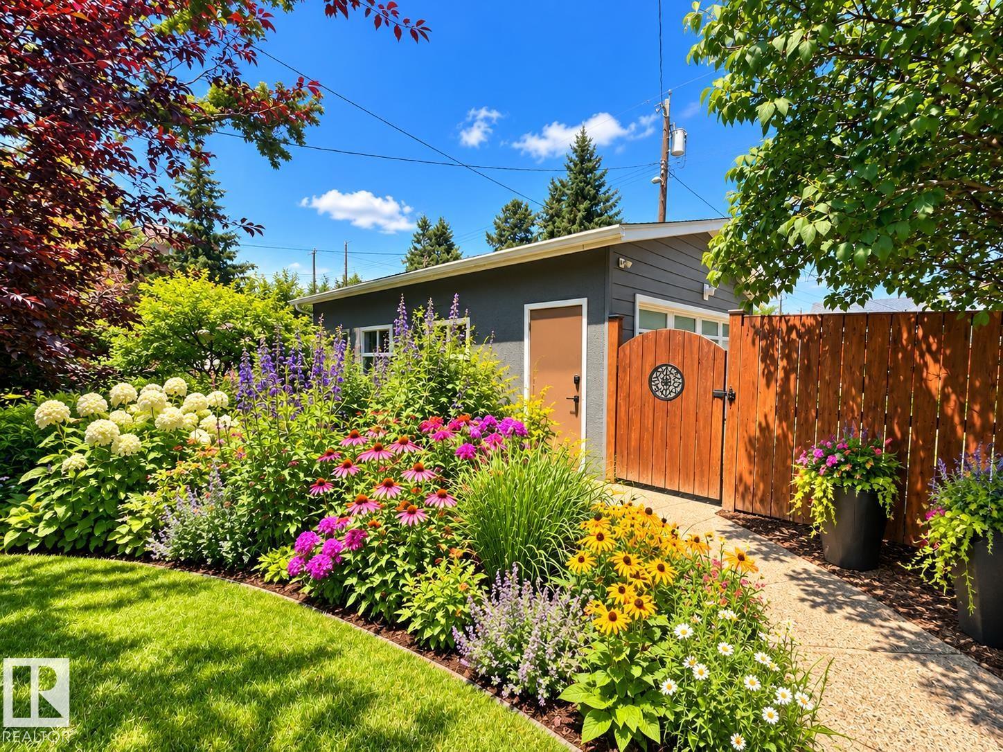 15256 86 Av Nw Property Photo 62